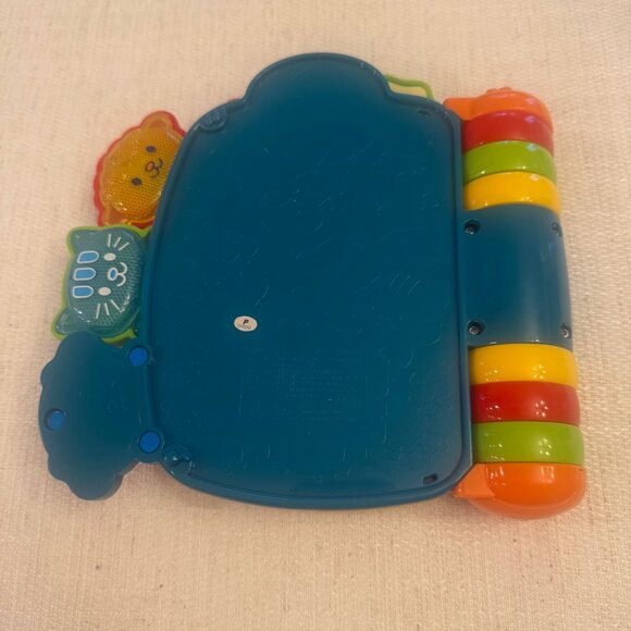 Vtech Rhyme and Discover Musical Book - Picture 6 of 7